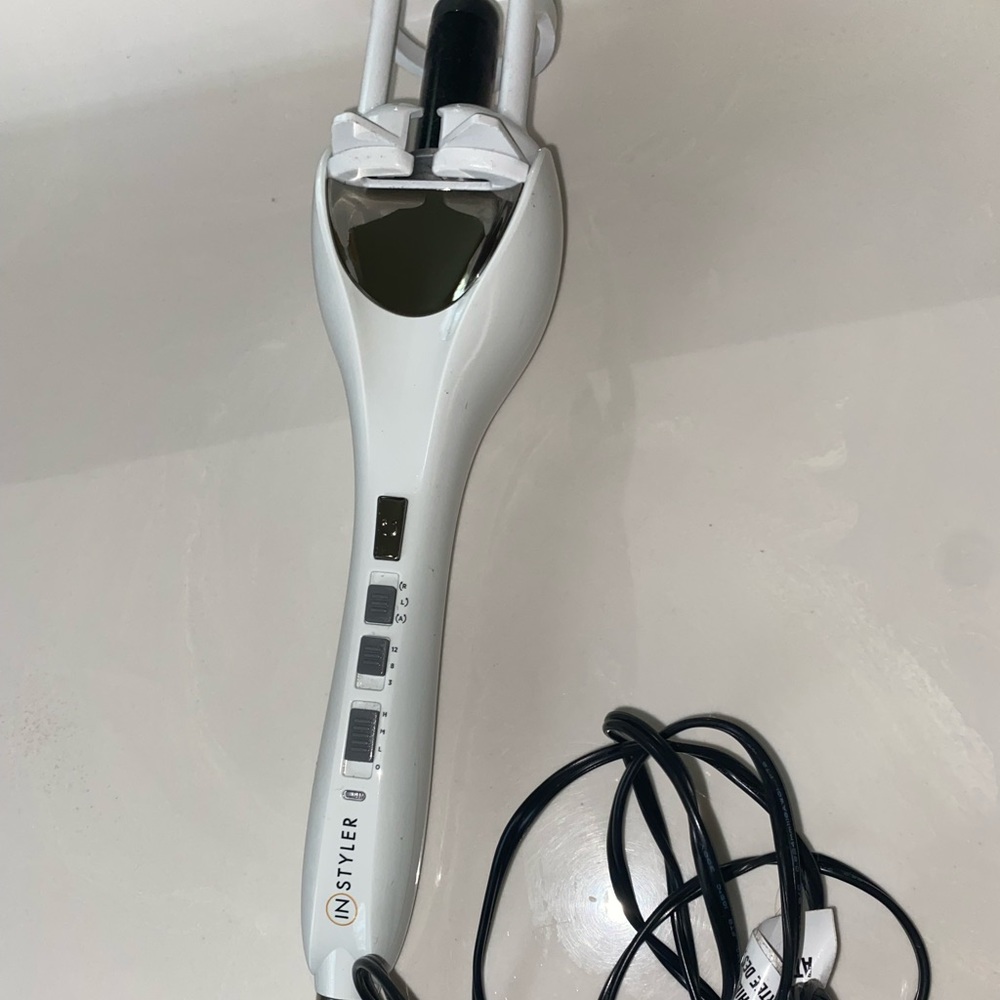 INSTYLER Hair Curling Iron